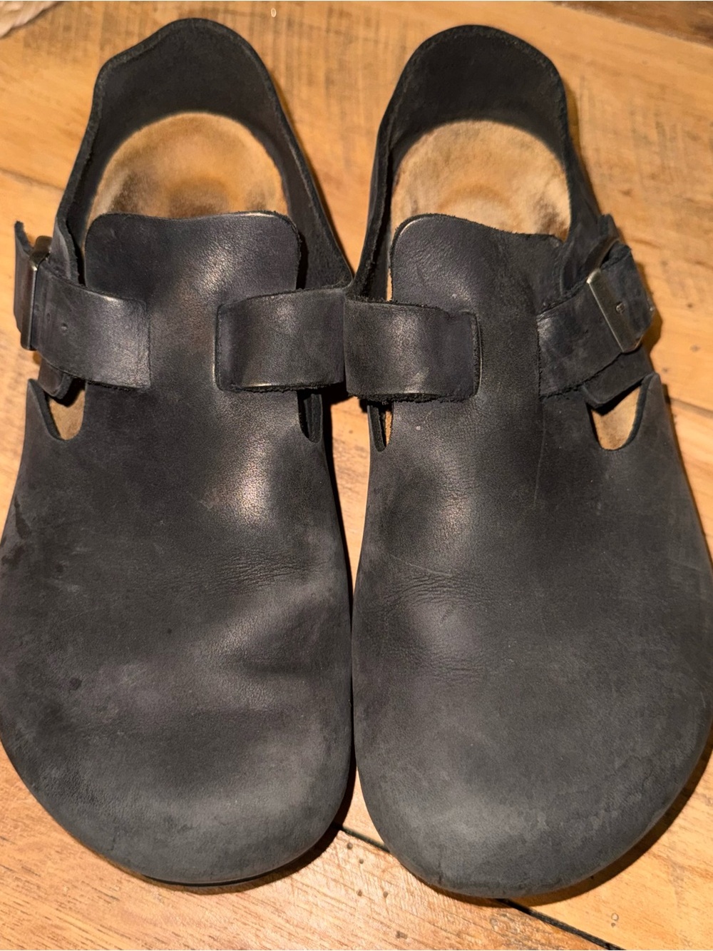 Birkenstock London Black Oiled Leather Clogs EU 39 or 8-8.5